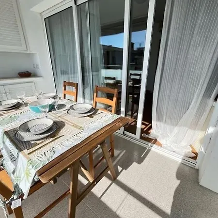 Precioso Apartamento Con Piscina Apartment Castelldefels